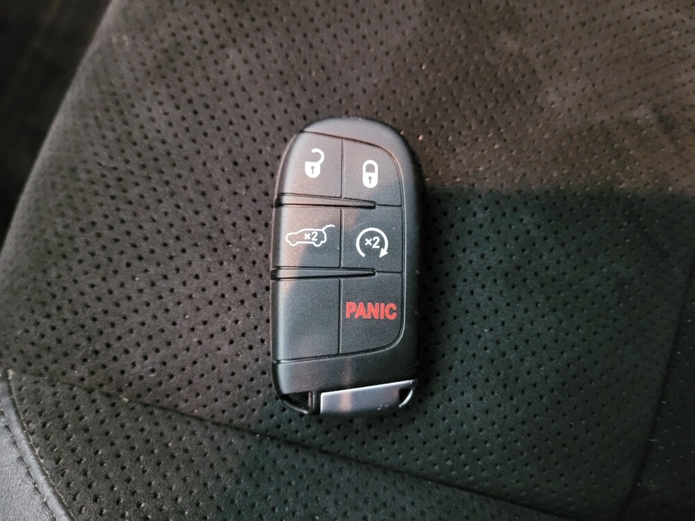 2017 Jeep Grand Cherokee in Riverside, CA 92504 - 18129948 32