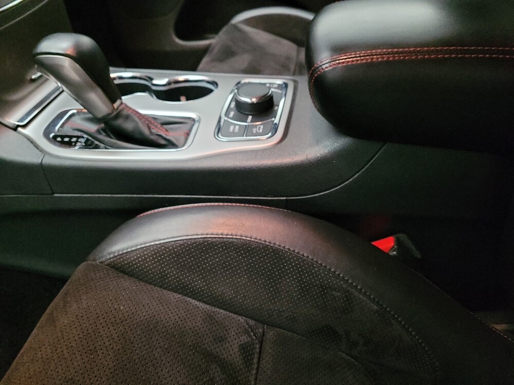 2017 Jeep Grand Cherokee in Riverside, CA 92504 - 18129948 26