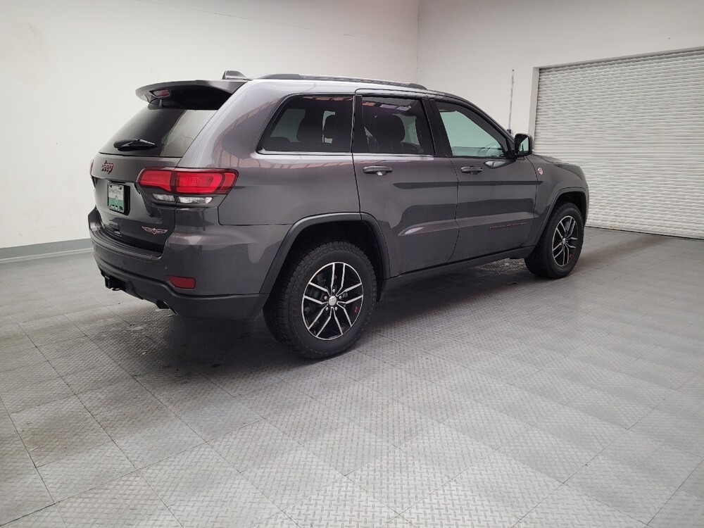 2017 Jeep Grand Cherokee in Riverside, CA 92504 - 18129948 10