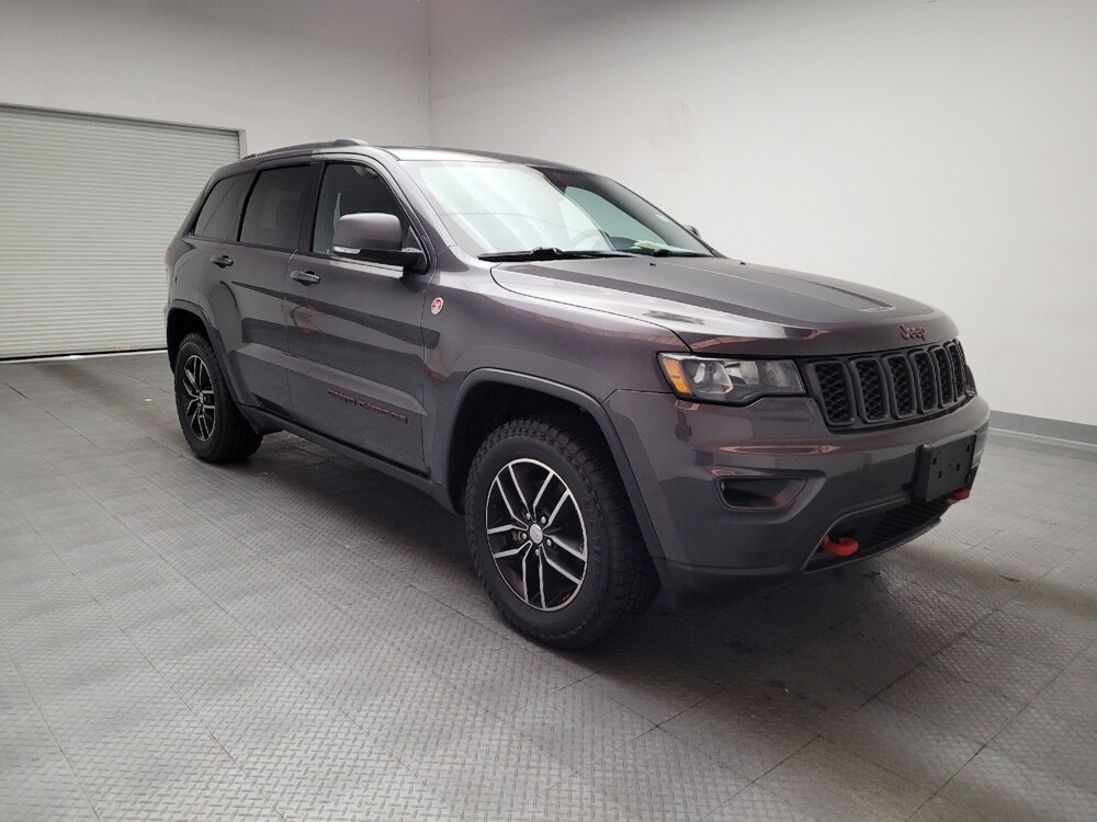 2017 Jeep Grand Cherokee in Riverside, CA 92504 - 18129948 13