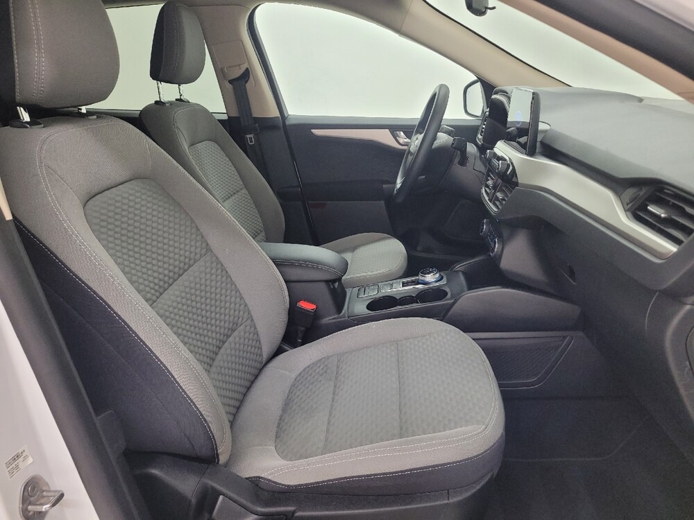 2020 Ford Escape in Peoria, IL 61615 - 18129950 21