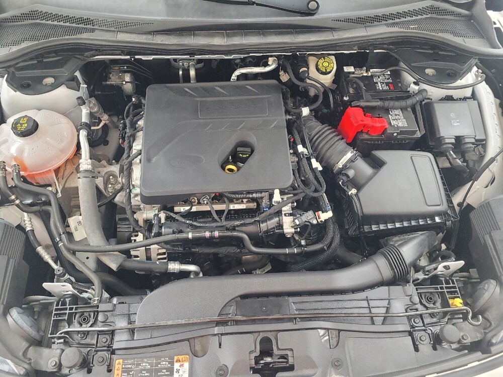 2020 Ford Escape in Peoria, IL 61615 - 18129950 30