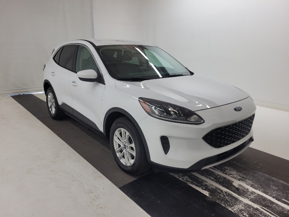 2020 Ford Escape in Peoria, IL 61615 - 18129950 13