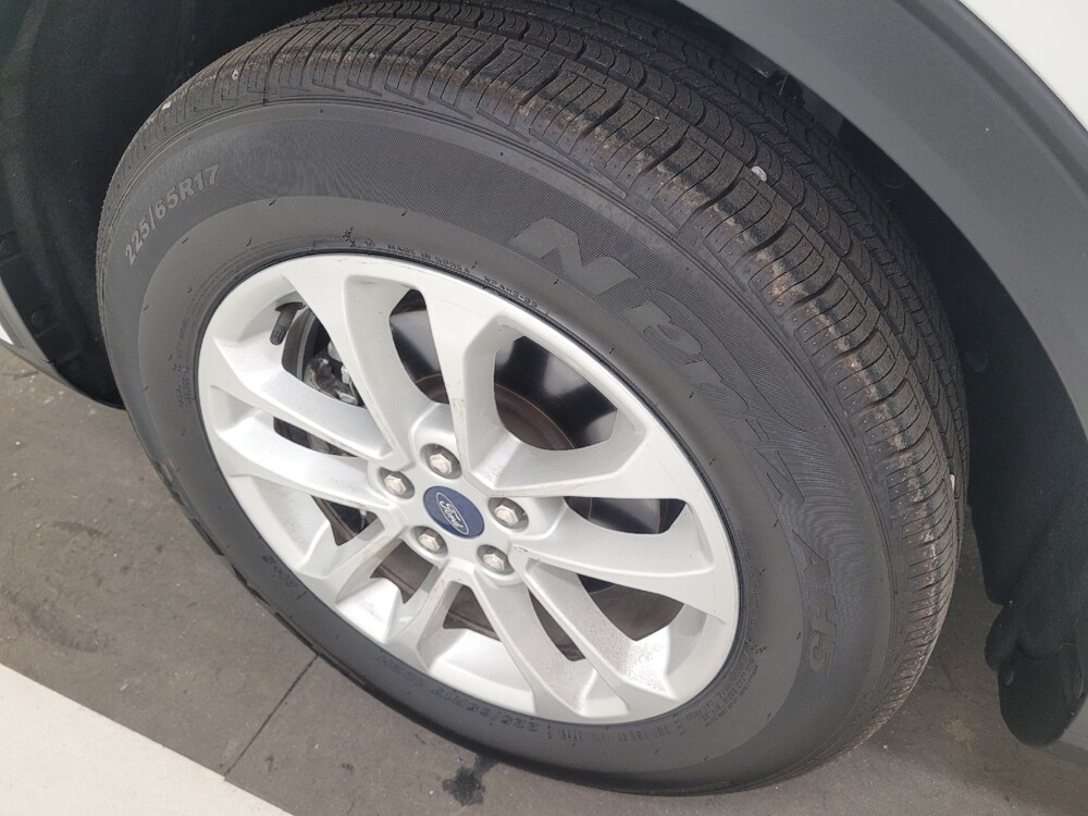 2020 Ford Escape in Peoria, IL 61615 - 18129950 31