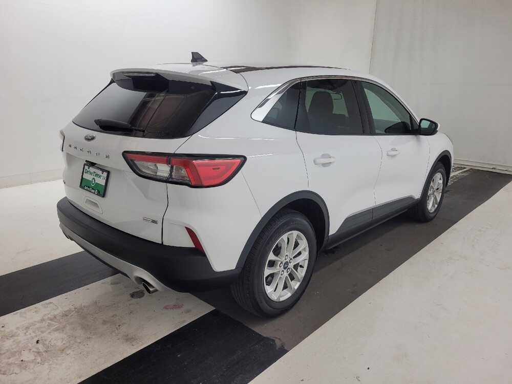 2020 Ford Escape in Peoria, IL 61615 - 18129950 9