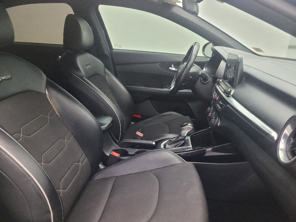 2021 Kia Forte in Phoenix, AZ 85022 - 18129955 21