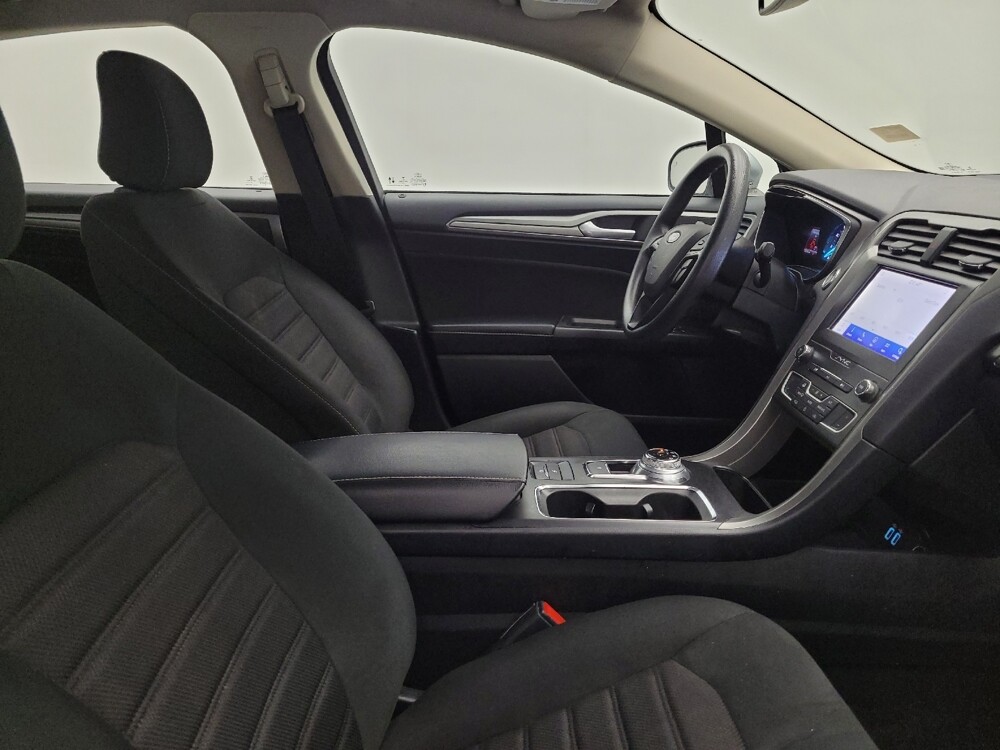 2020 Ford Fusion in Maple Heights, OH 44137 - 18129976 21