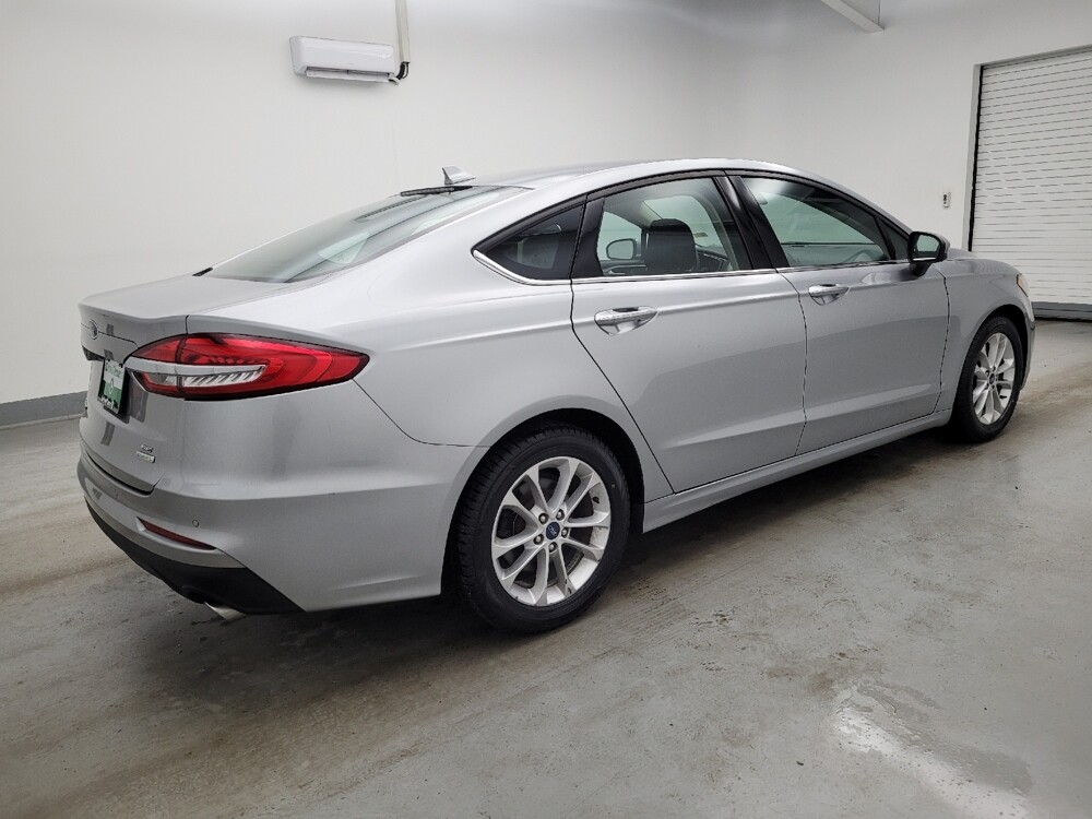 2020 Ford Fusion in Maple Heights, OH 44137 - 18129976 10