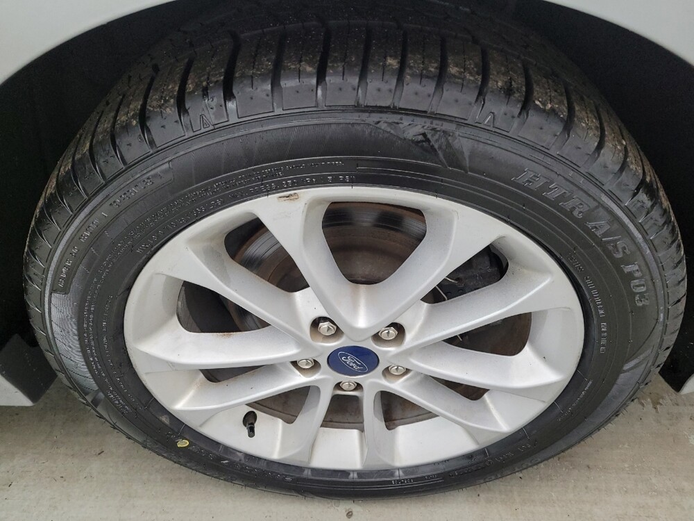 2020 Ford Fusion in Maple Heights, OH 44137 - 18129976 31