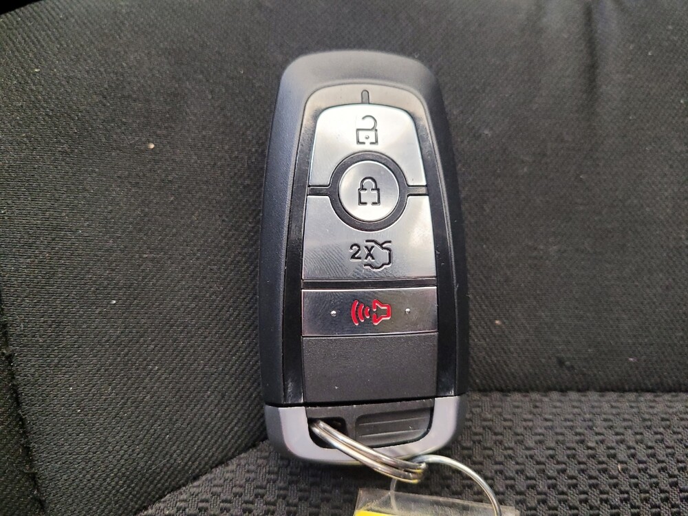 2020 Ford Fusion in Maple Heights, OH 44137 - 18129976 32