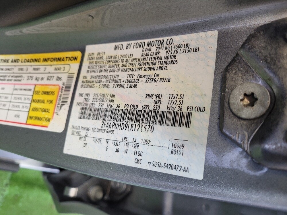 2020 Ford Fusion in Maple Heights, OH 44137 - 18129976 33