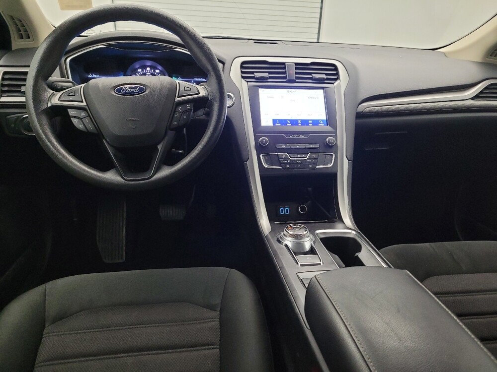 2020 Ford Fusion in Maple Heights, OH 44137 - 18129976 22