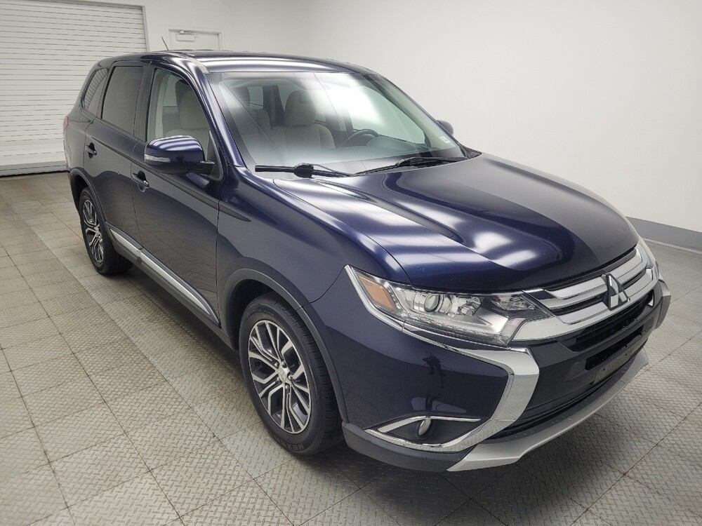 2016 Mitsubishi Outlander in Highland, IN 46322 - 18129986 13