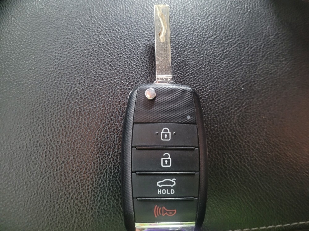 2019 Kia Optima in Stone Mountain, GA 30083 - 18129989 32