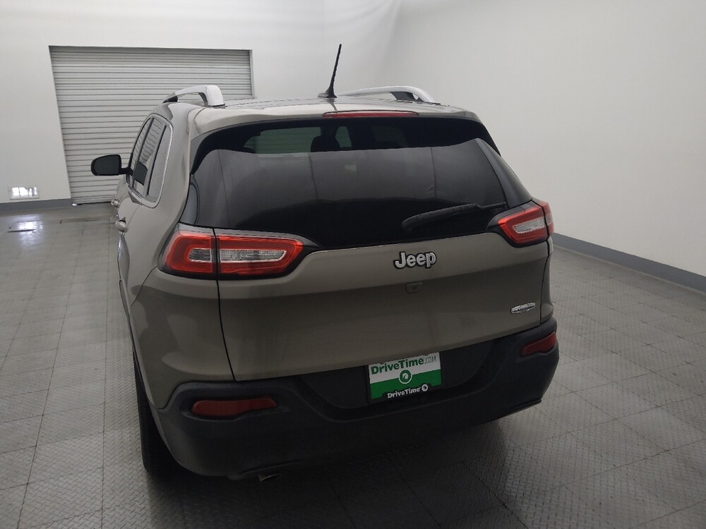 2018 Jeep Cherokee in Metairie, LA 70006 - 18129990 6