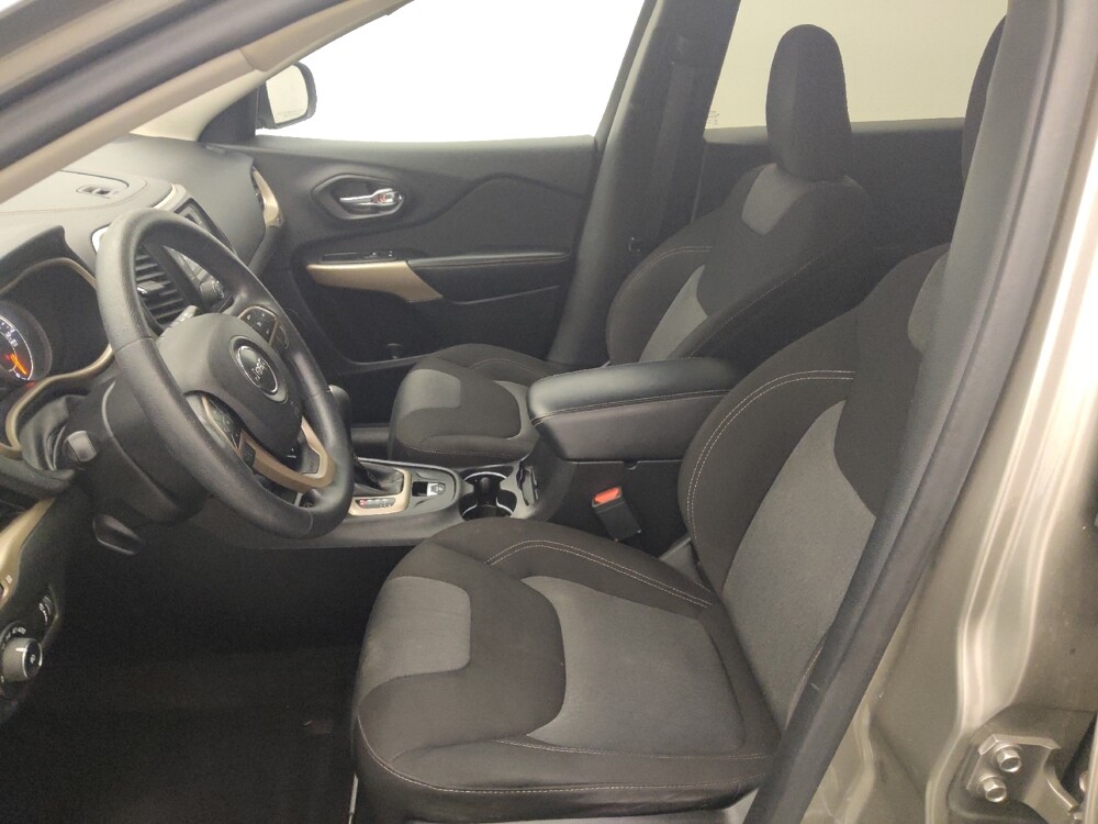 2018 Jeep Cherokee in Metairie, LA 70006 - 18129990 17