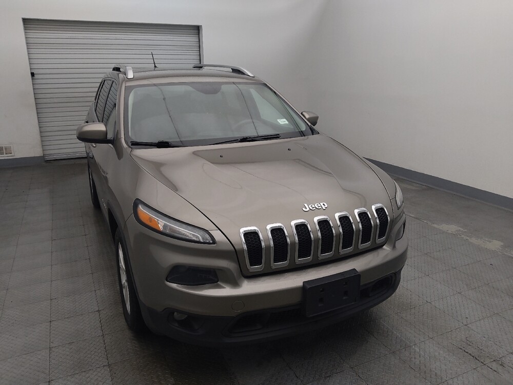 2018 Jeep Cherokee in Metairie, LA 70006 - 18129990 14