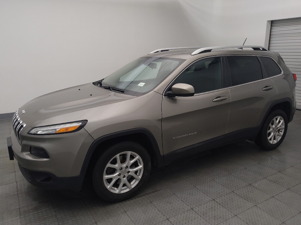 2018 Jeep Cherokee in Metairie, LA 70006 - 18129990 2