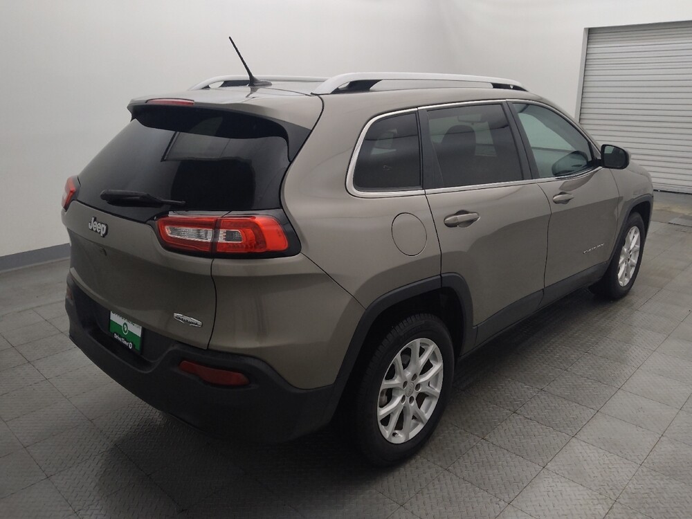 2018 Jeep Cherokee in Metairie, LA 70006 - 18129990 9