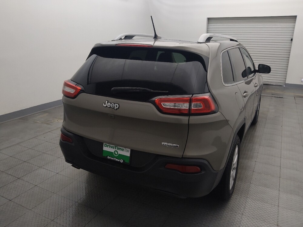 2018 Jeep Cherokee in Metairie, LA 70006 - 18129990 7