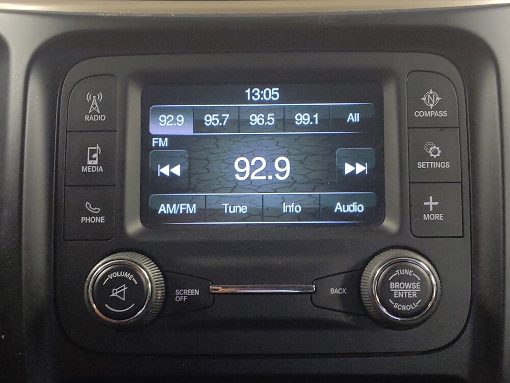 2018 Jeep Cherokee in Metairie, LA 70006 - 18129990 25