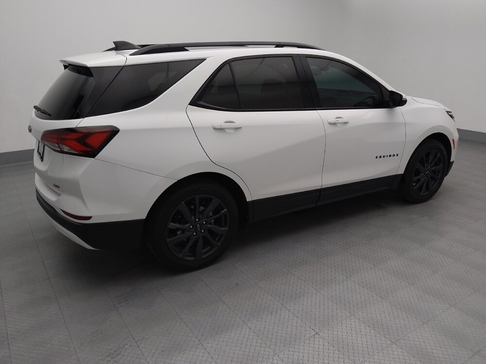 2022 Chevrolet Equinox in Springfield, MO 65807 - 18130000 10