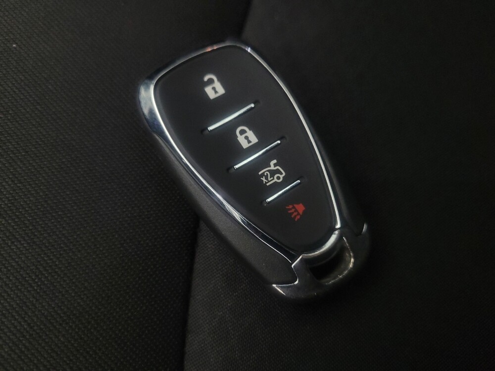 2018 Chevrolet Malibu in Phoenix, AZ 85015 - 18130001 32