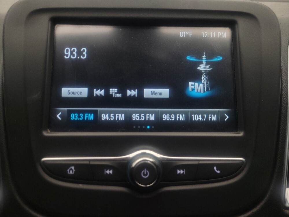 2018 Chevrolet Malibu in Phoenix, AZ 85015 - 18130001 25