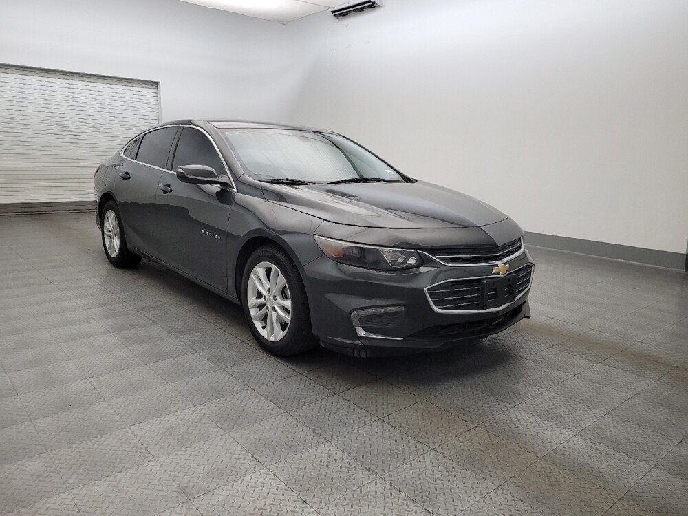 2018 Chevrolet Malibu in Phoenix, AZ 85015 - 18130001 13