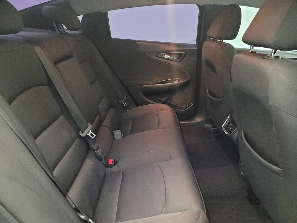 2018 Chevrolet Malibu in Phoenix, AZ 85015 - 18130001 19