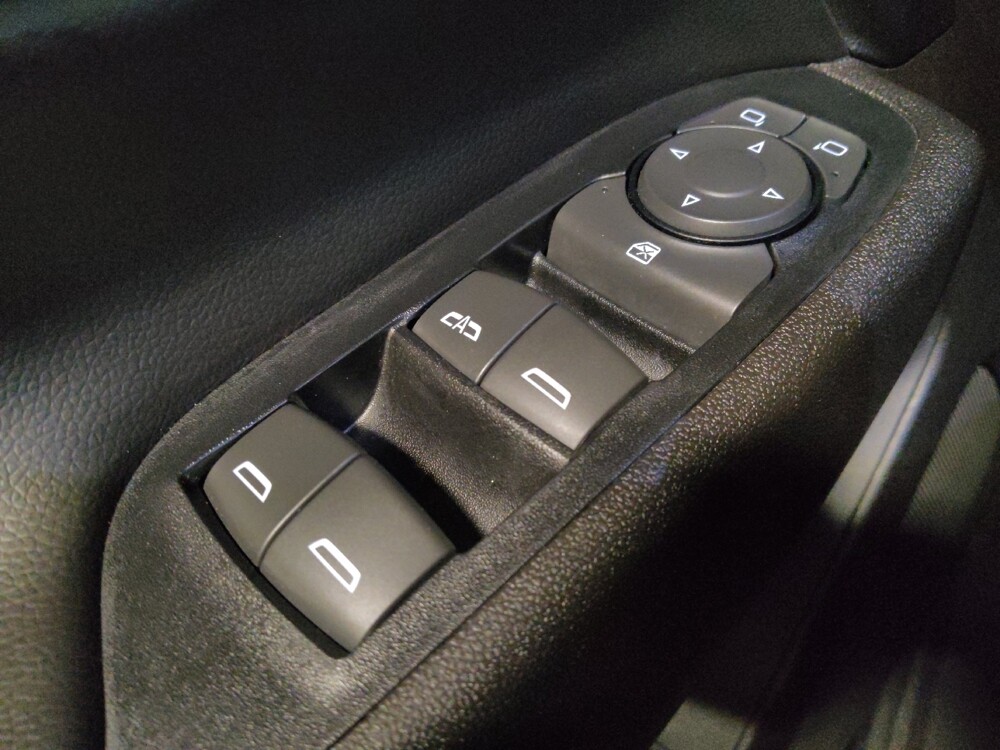 2018 Chevrolet Equinox in Jacksonville, FL 32225 - 18130002 27