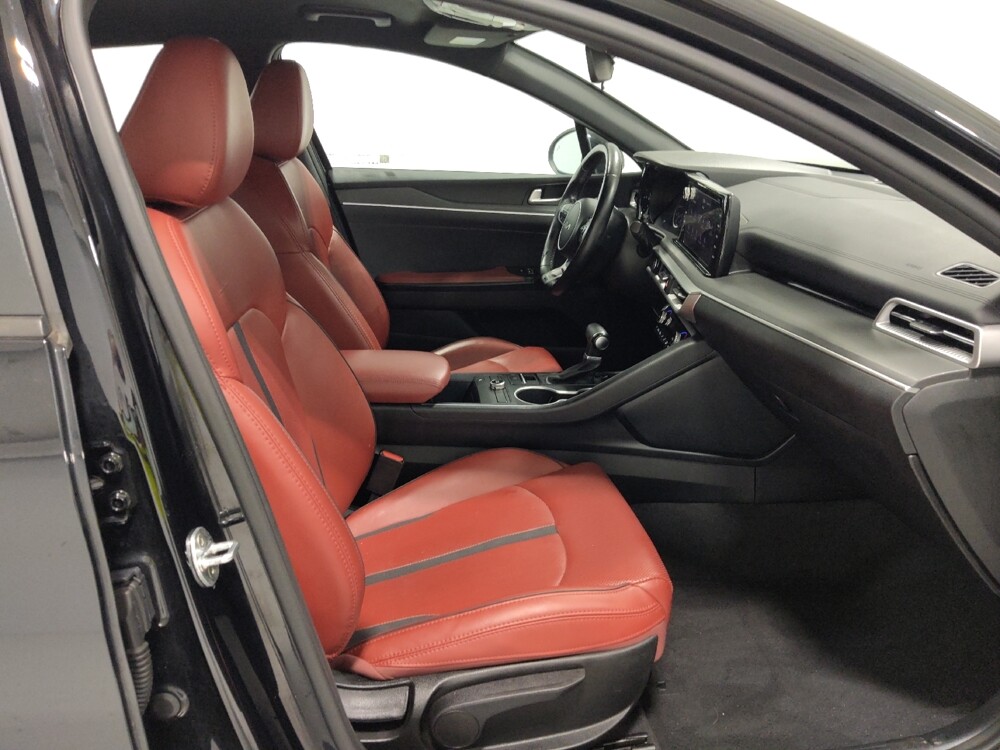 2023 Kia K5 in Columbus, OH 43231 - 18130003 21