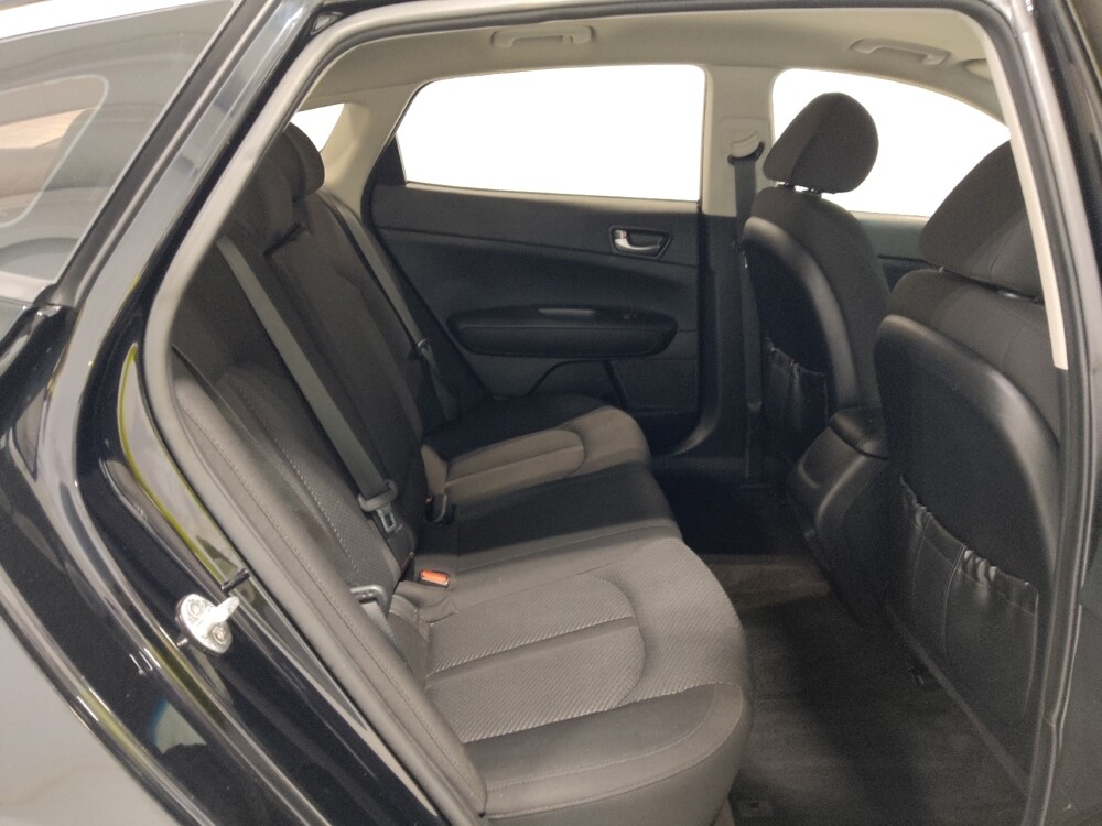 2018 Kia Optima in Columbus, OH 43231 - 18130004 19