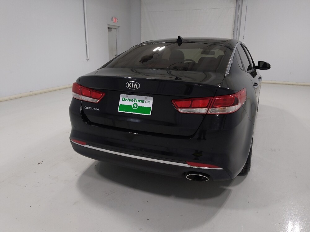 2018 Kia Optima in Columbus, OH 43231 - 18130004 7