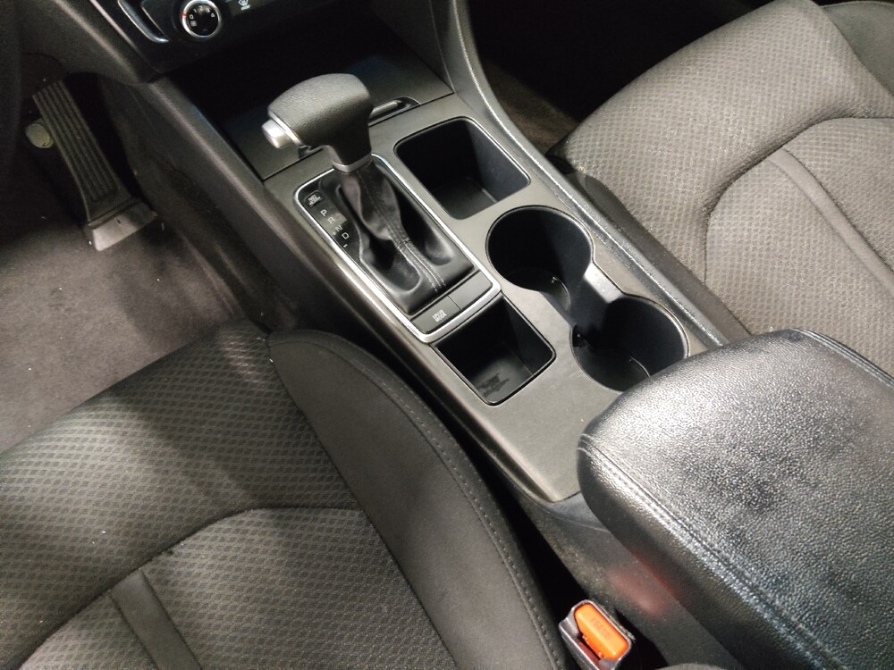 2018 Kia Optima in Columbus, OH 43231 - 18130004 26