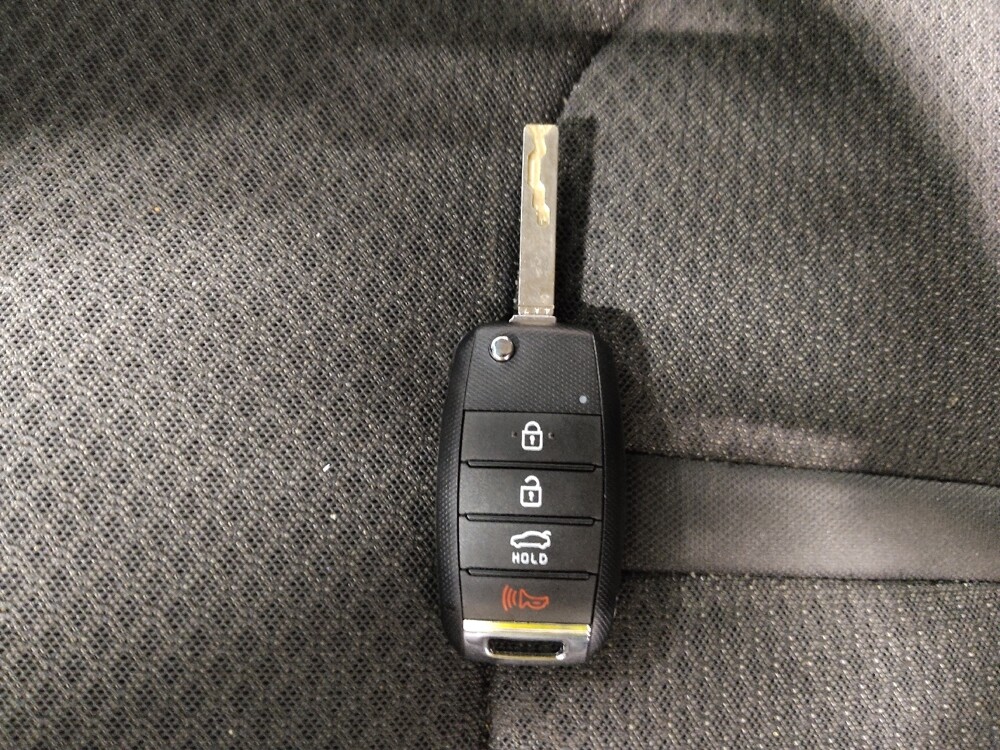 2018 Kia Optima in Columbus, OH 43231 - 18130004 32