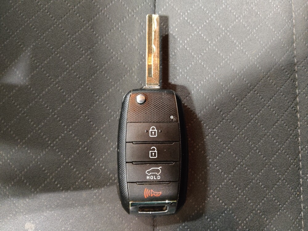 2019 Kia Sorento in Columbus, OH 43231 - 18130005 32