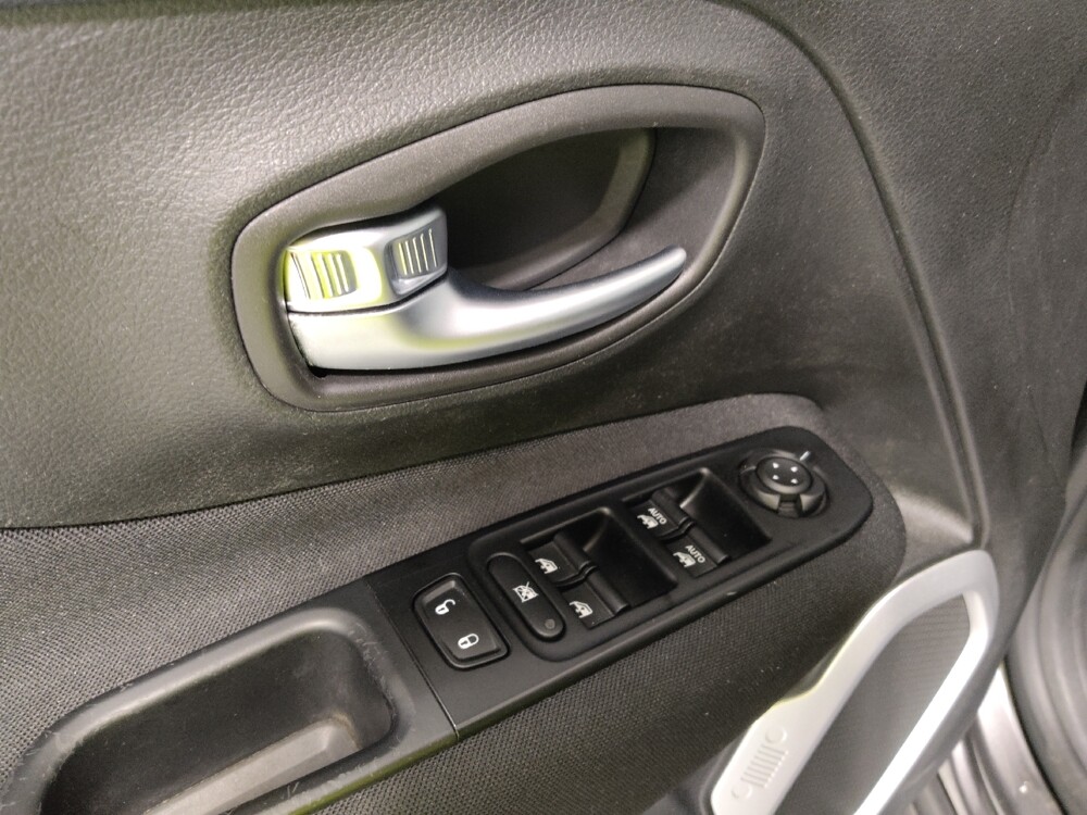 2020 Jeep Renegade in Columbus, OH 43231 - 18130006 26