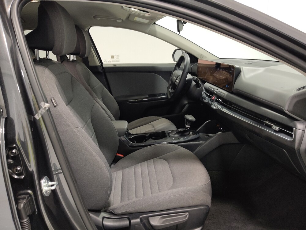 2025 Kia K4 in Columbus, OH 43231 - 18130010 21