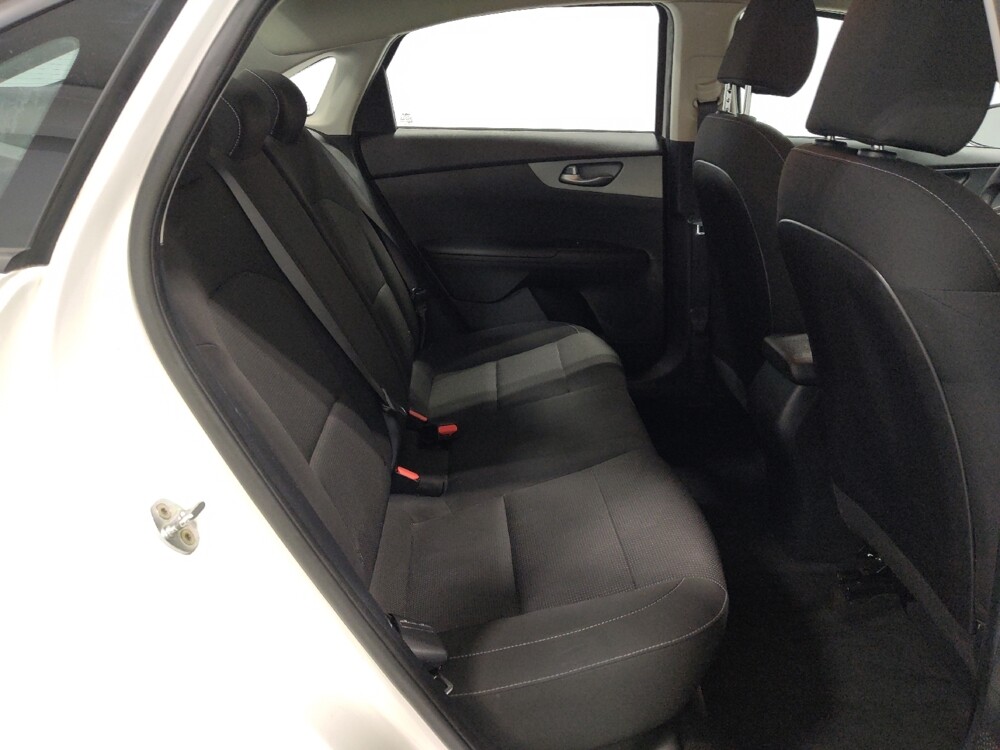 2021 Kia Forte in Columbus, OH 43231 - 18130011 19