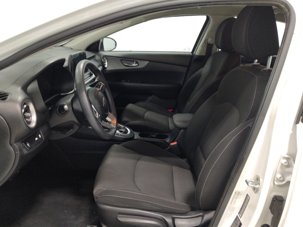 2021 Kia Forte in Columbus, OH 43231 - 18130011 17