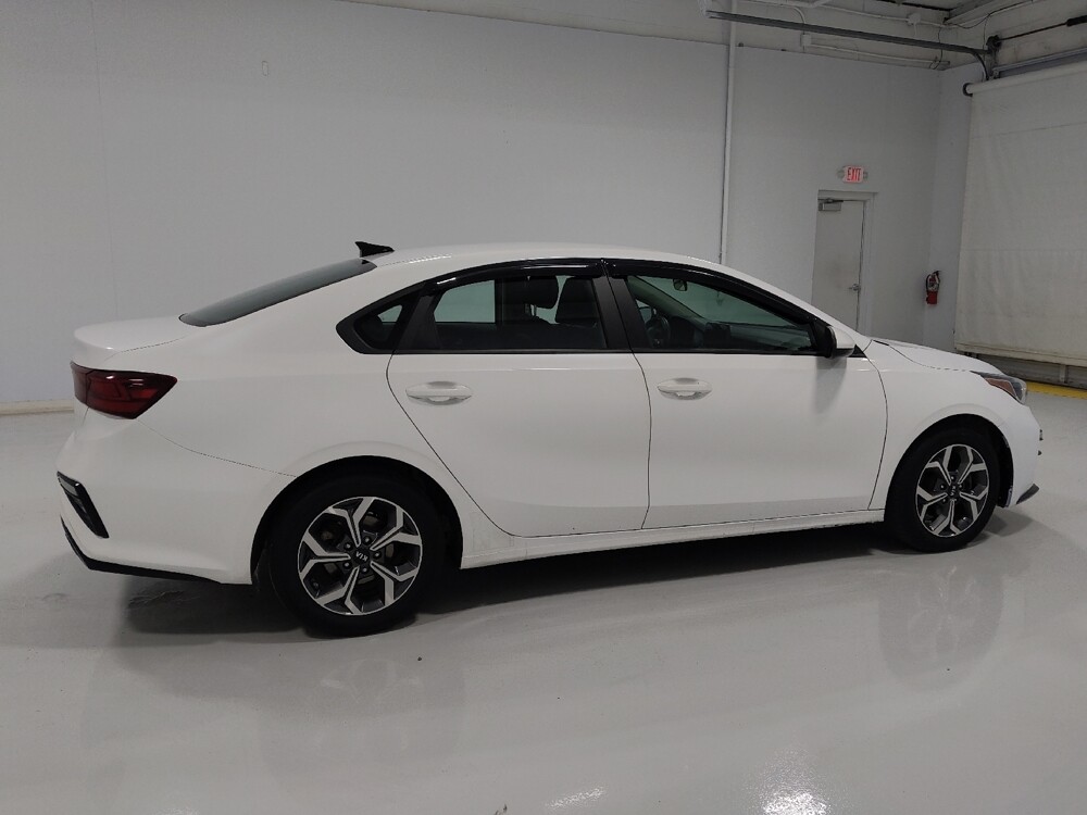 2021 Kia Forte in Columbus, OH 43231 - 18130011 10