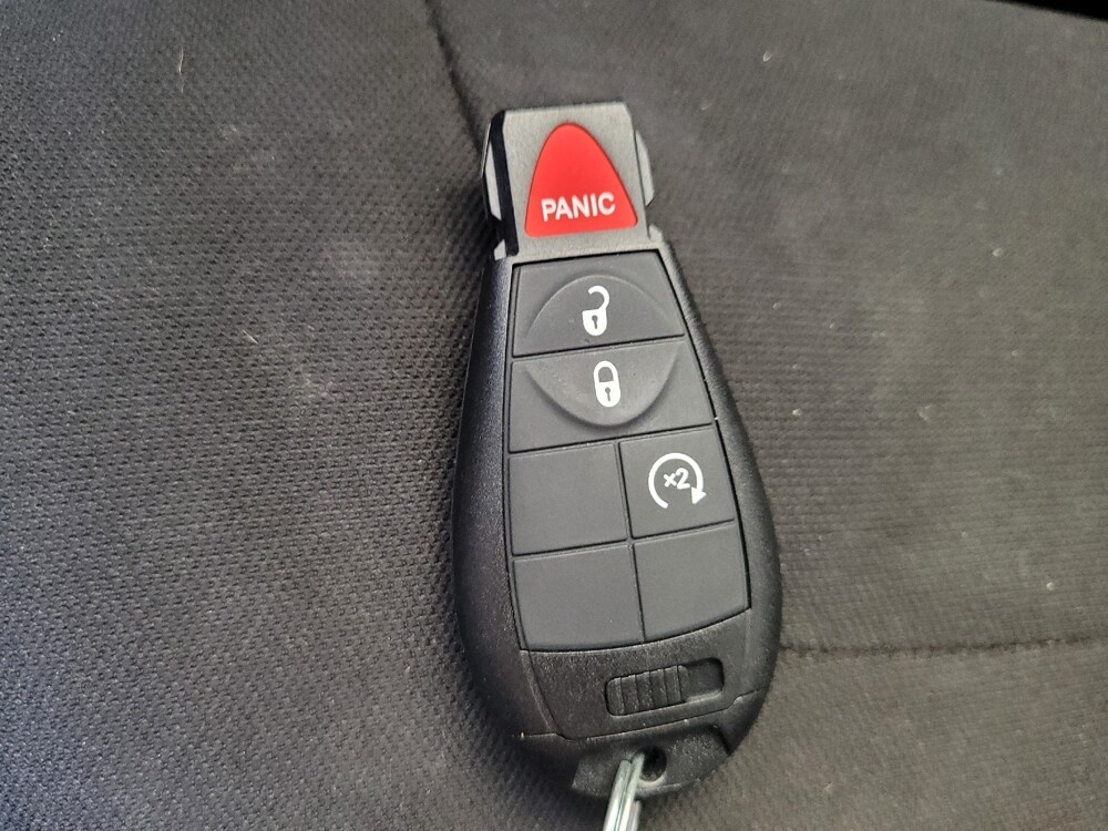 2020 Jeep Cherokee in Maple Heights, OH 44137 - 18130012 32