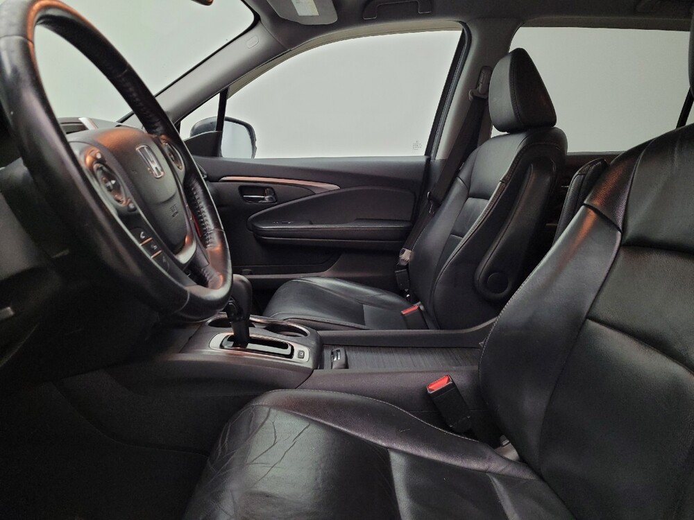 2018 Honda Pilot in Lexington, KY 40509 - 18130013 17