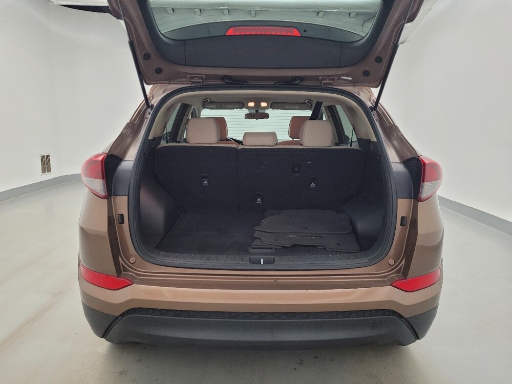 2017 Hyundai Tucson in Maple Heights, OH 44137 - 18130017 29