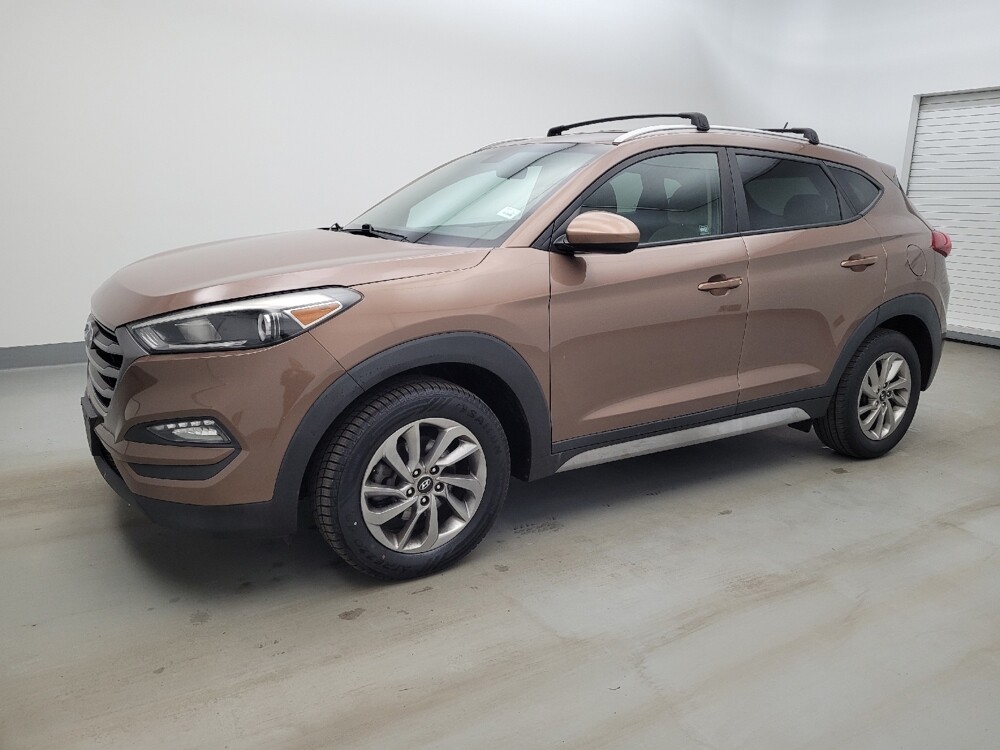 2017 Hyundai Tucson in Maple Heights, OH 44137 - 18130017 2