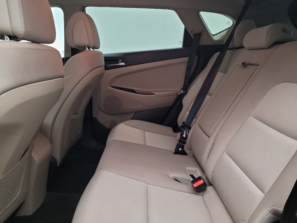 2017 Hyundai Tucson in Maple Heights, OH 44137 - 18130017 18