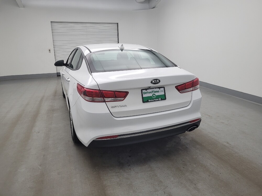 2018 Kia Optima in Maple Heights, OH 44137 - 18130018 6