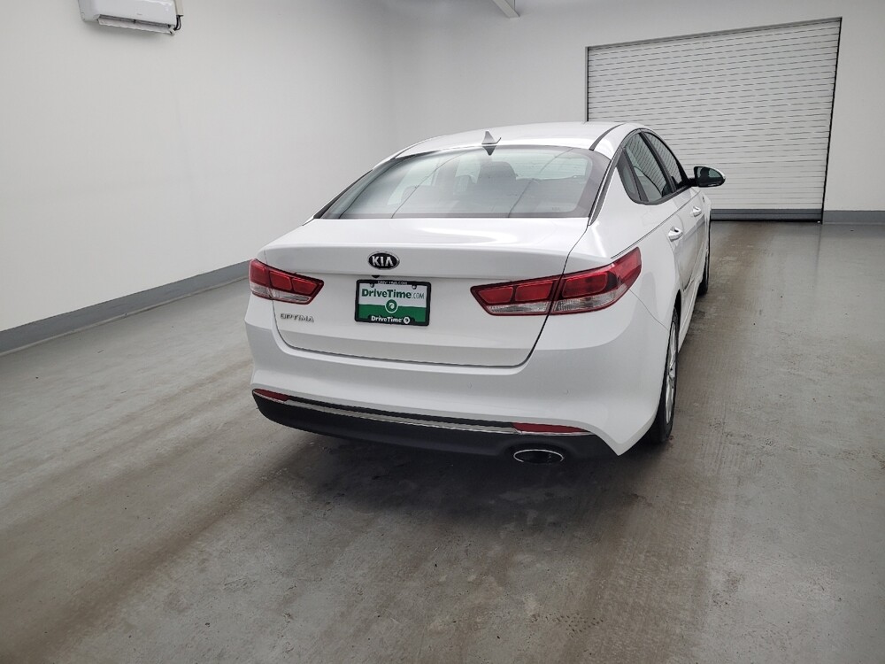 2018 Kia Optima in Maple Heights, OH 44137 - 18130018 7