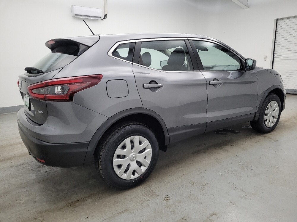 2020 Nissan Rogue Sport in Maple Heights, OH 44137 - 18130019 10